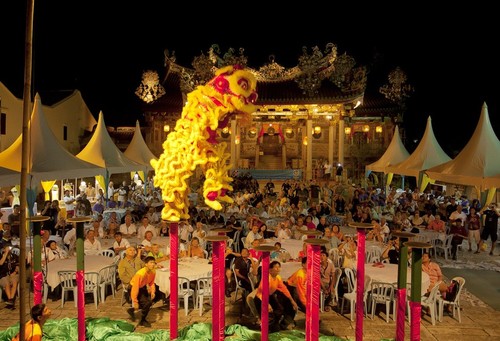 RMS11 1434 - Raja Muda Selangor International Regatta 2011 - a truly spectacular Lion Dance at the Khoo Kongsi, penang prizegiving party. © Guy Nowell / RMSIR
