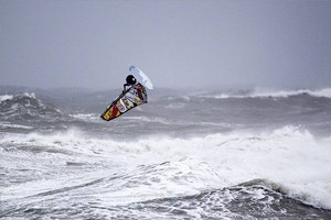 Horrocks tweacked - PWA KIA Cold Hawaii World Cup 2011 Day 2 photo copyright PWA World Tour http://www.pwaworldtour.com taken at  and featuring the  class