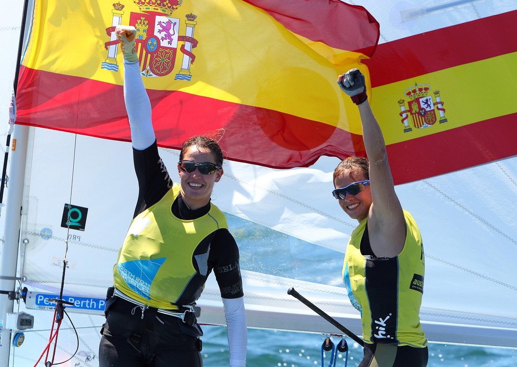 Tara Pacheco, Berta Betanzos in the women’s 470 medal race, Women’s 470 December 18 2011 off Fremantle, Australia. &copy; Richard Langdon /Ocean Images http://www.oceanimages.co.uk
