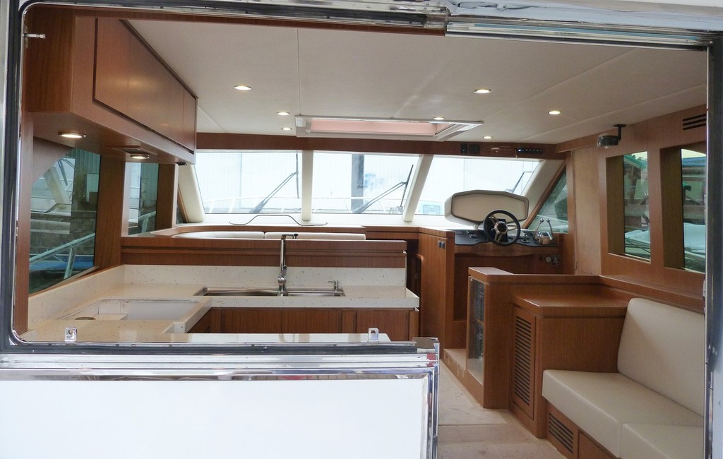 The Hudson Bay 50 saloon. © Clipper Motor Yachts