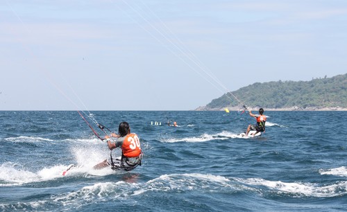 Day 1 of the Kiteboard Class. 2011 Phuket King’s Cup Regatta.  © Duncan Worthington