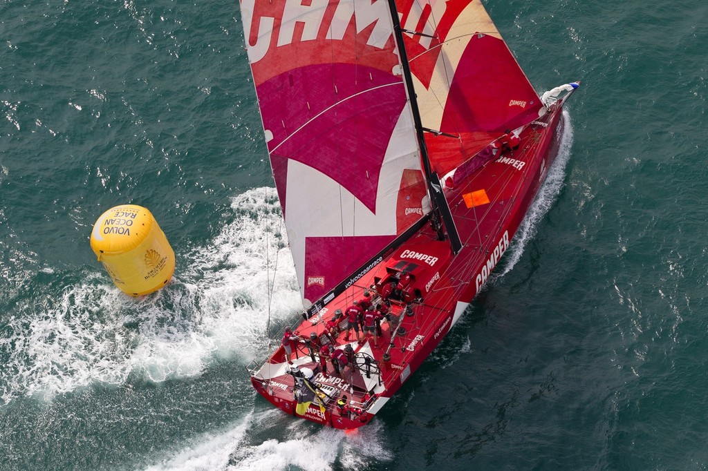 CAMPER with Emirates Team New Zealand skippered by Chris Nicholson rounding the mark in the Sanya Haitang Bay In-Port Race, during the Volvo Ocean Race 2011-12. (Credit: IAN ROMAN/Volvo Ocean Race) © Ian Roman/Volvo Ocean Race http://www.volvooceanrace.com