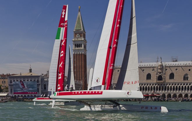 Luna Rossa AC45 Venezia<br />
Luna Rossa training in San Marco square © Carlo Borlenghi / www.carloborlenghi.com