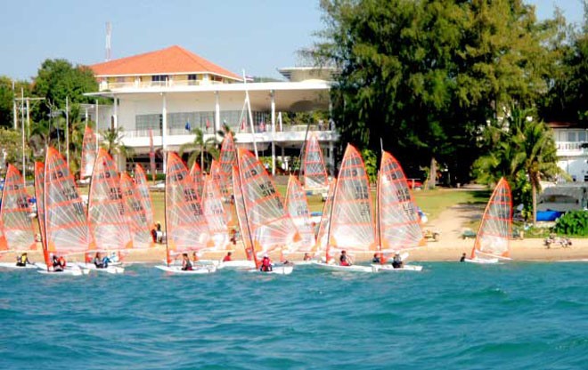 Beaching - Asian YOG Qualifier 2009 &copy; Byte Class http://bytechamps.org/