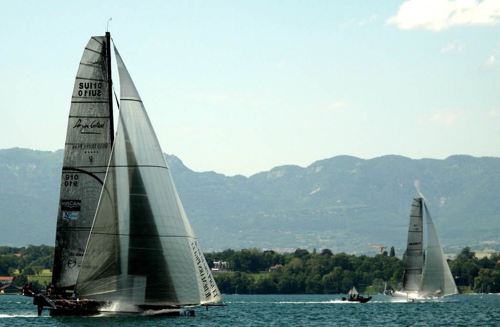 Friday afternoon, a D35 and a Ventilo M2 training in the bay of Geneva. - Bol d’Or Mirabeaud 2012 © Jean Philippe Jobé
