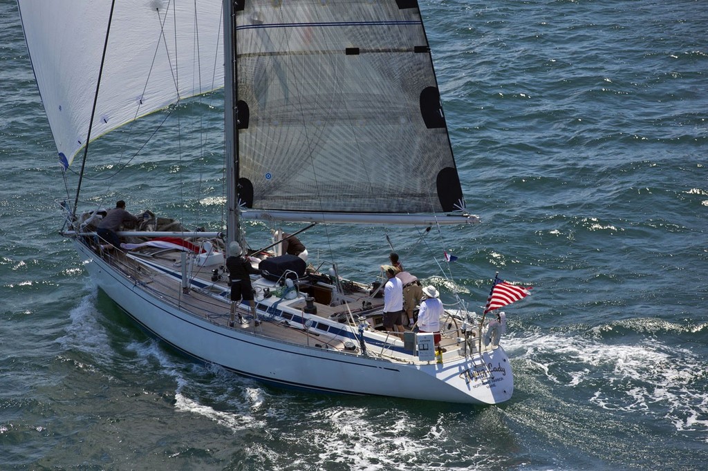 Flying Lady crew stood by Seabiscuit during the emergency. © Daniel Forster http://www.DanielForster.com
