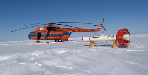 The EM-Bird of the AWI Sea Ice Physics. Photo: Jens Hoelemann, Alfred Wegener Institute <br />
 © Alfred Wegener Institute - copyright http://www.awi.de/