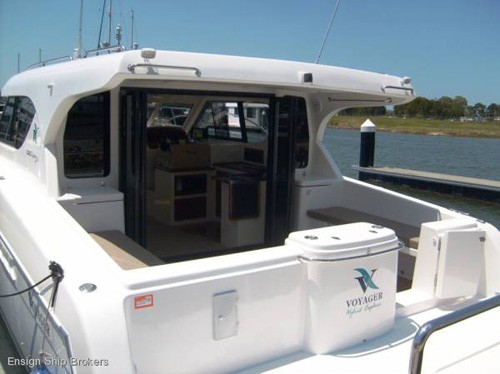 Voyager V1040 Hybrid Exploer © Ensign Ship Brokers http://www.ensignbrokers.com.au