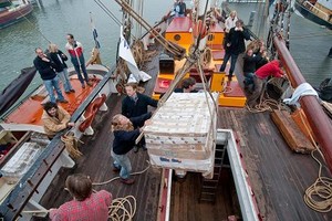 Tres Hombres loading photo copyright  SW taken at  and featuring the  class