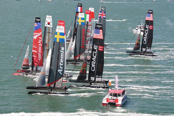 Super Sunday, fleet race. August 25th, 2012, AC45 World Series San Francisco. © Christophe Favreau http://christophefavreau.photoshelter.com/
