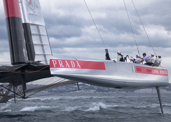 Luna Rossa AC72<br />
First sailing day in the Hauraki Gulf, Auckland-NZ, © Carlo Borlenghi/Luna Rossa http://www.lunarossachallenge.com