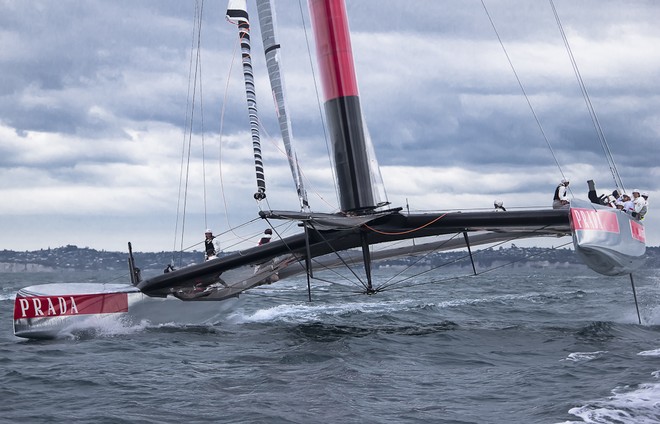 Luna Rossa AC72<br />
First sailing day in the Hauraki Gulf, Auckland-NZ, © Carlo Borlenghi/Luna Rossa http://www.lunarossachallenge.com