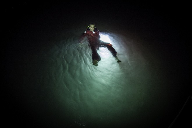The Exposure X2 shows its power as a safety aid, underwater. © Exposure Marine http://www.exposuremarine.com