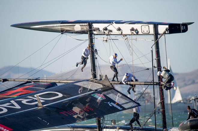 Oracle Team USA (USA) Skipper and Helmsman James Spithill flips his boat around the first turning mark  during Day 4 of the America’s Cup World Series on 06 October, 2012, in San Francisco, USA &copy; Paul Todd/Outside Images http://www.outsideimages.com