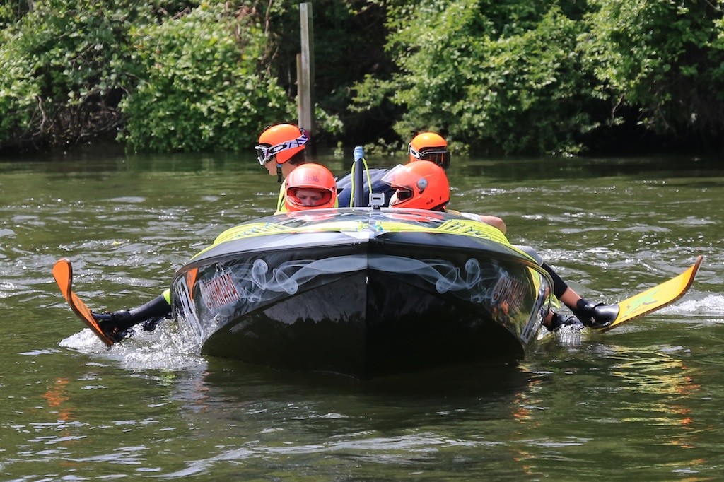 Smok’in pre start - Yamaha Rollo’s Bridge to Bridge WaterSki Classic © Greg Fenwick