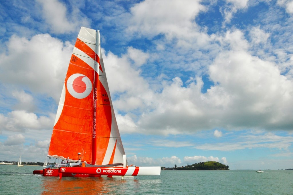 TeamVodafoneSailing 2012 Around White Island Race © Suellen Hurling 