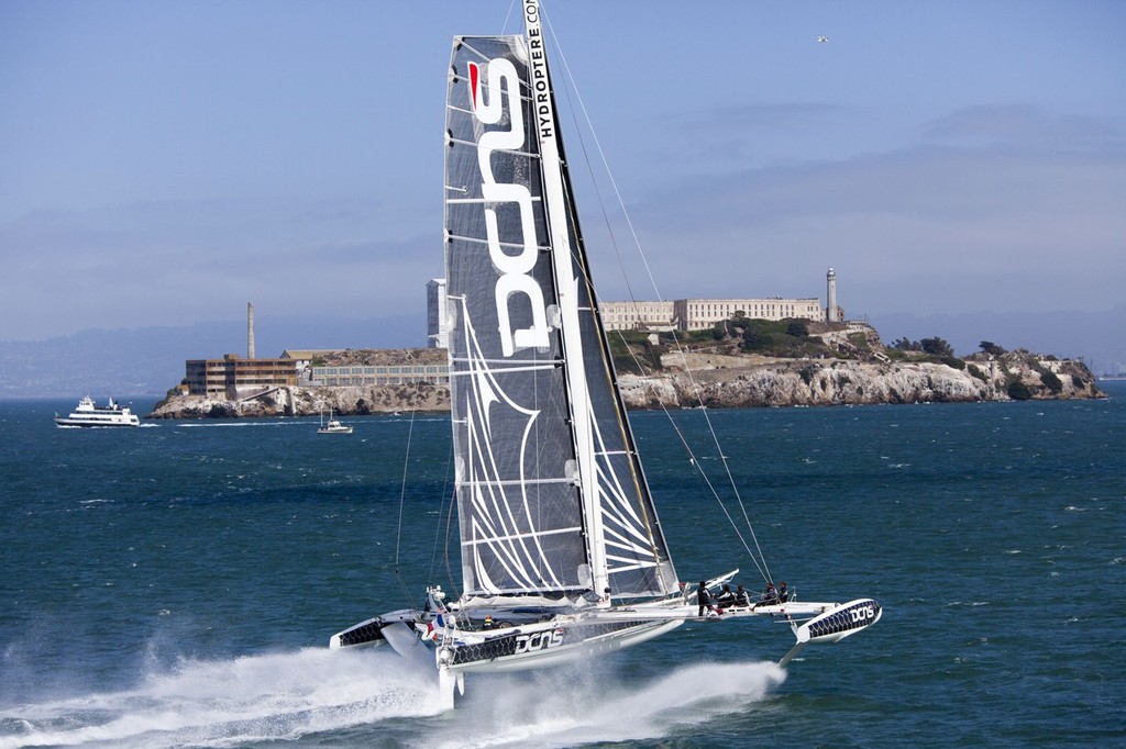 Aerial photo shoot of L’Hydroptère DCNS, Alain Thébault and his crew (Jacques Vincent, Yves Parlier, Jean Le Cam, Robert Douglas) sailing in San Francisco, California, USA. © Christophe Launay