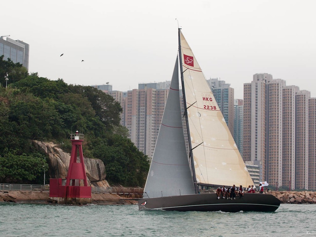 RHKYC Hainan Race 2012 - Free Fire passes the mark at Lei Yue Mun  ©  RHKYC/Guy Nowell http://www.guynowell.com/