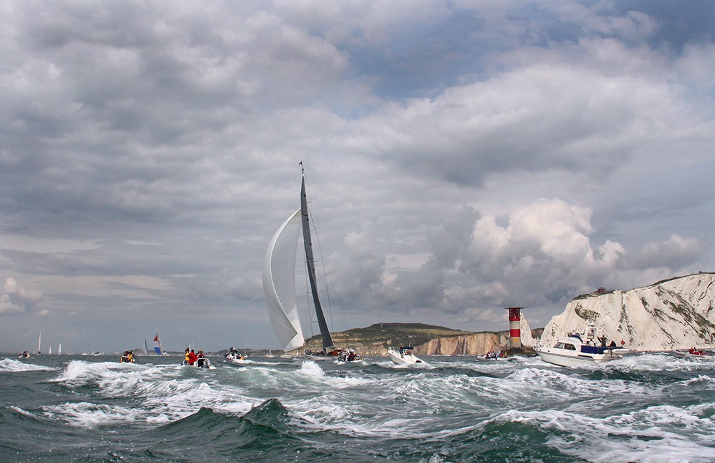 Ranger chases Velsheda and Lionheart past the Needles - J Class 100 Guineas Cup © Dale Lorimer