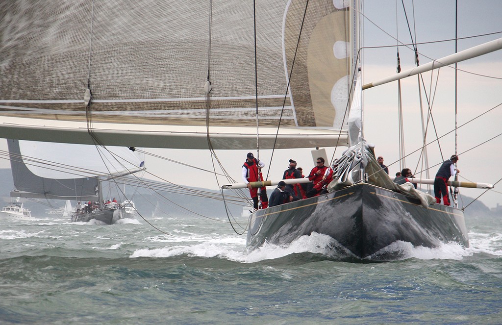 Velsheda leads the fleet eastward down the Solent © Crosbie Lorimer http://www.crosbielorimer.com