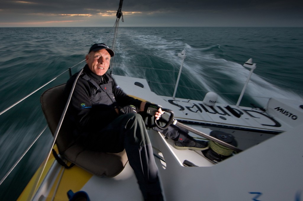Mike Golding, Gamesa &copy; Mark Lloyd/ DDPI/Vendee Globe http://www.vendeeglobe.org/en/