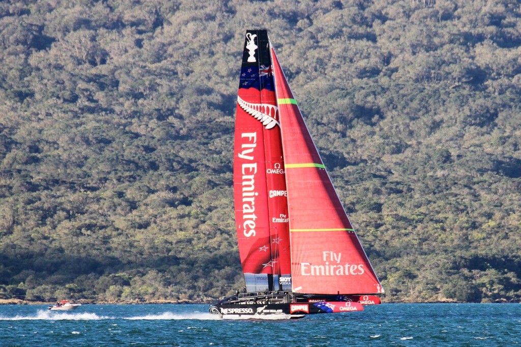  September 14, 2012 - Emirates Team NZ’s AC72 returns to Auckland after her seventh day of sailing. She is sailing on hydrofoils - and is the largest yacht to do so. The 34th America’s Cup will be contested in foiling catamarans capable of speeds in excess of 40kts © Richard Gladwell www.photosport.co.nz
