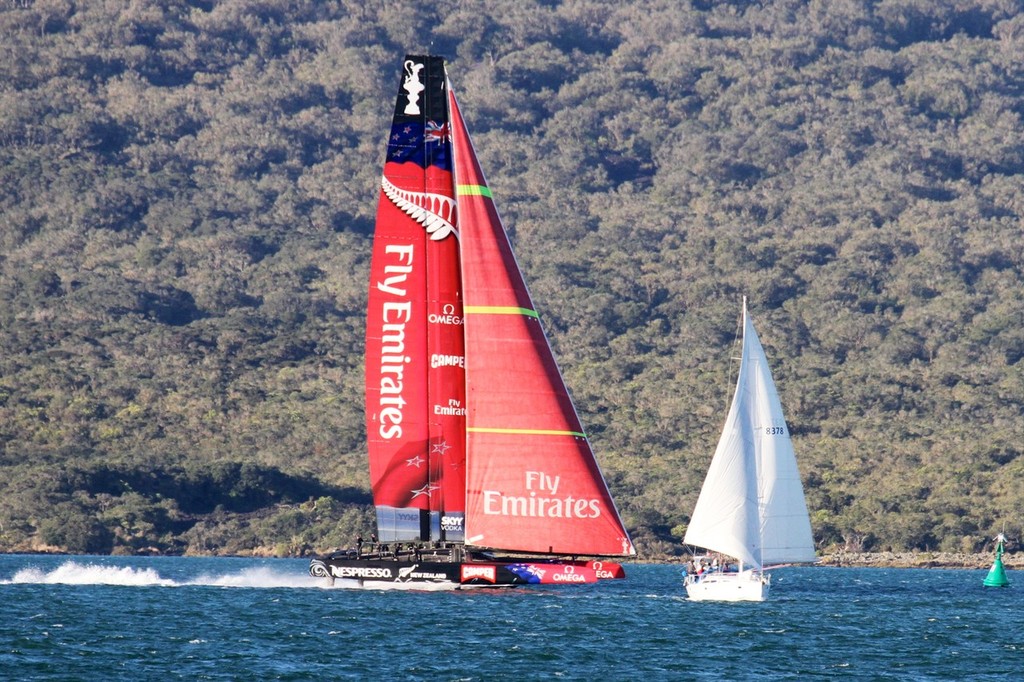 Emirates Team NZ’s AC72 returns to Auckland after her seventh day of sailing.  © Richard Gladwell www.photosport.co.nz