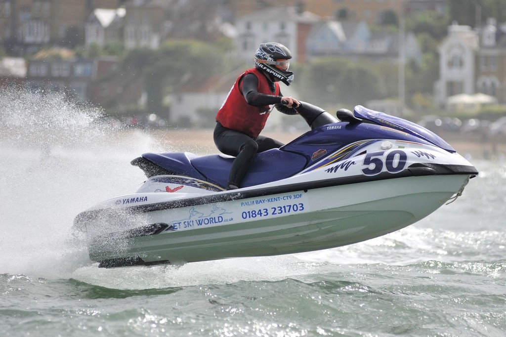 P1 - AquaX - 2012 - Cowes, Khris Leach - 200 Class Champion © Gary Bray/ UNICOM Photography http://www.unicomsystems.co.uk/