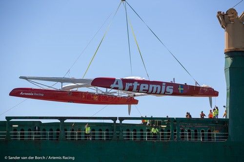 Artemis Racing unload their AC72 in San Francisco &copy; Sander van der Borch / Artemis Racing http://www.sandervanderborch.com