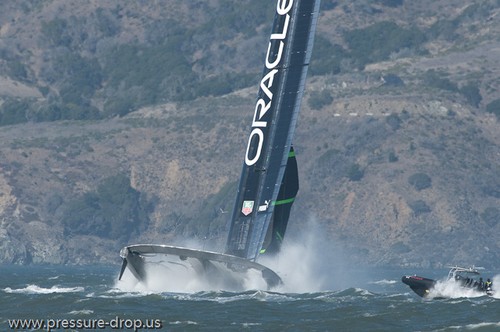 Oracle Racing UC 72 Demise - Oracle Team USA capsize AC72 Oct 16, 2012 © Erik Simonson www.pressure-drop.us http://www.pressure-drop.us
