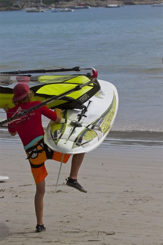 Daniel Blinnikka from Finland showing his multi-tasking skills. © Starboard/Remi Vila