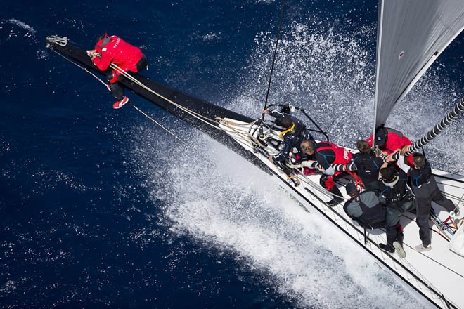Ragamuffin 100 (Syd Fischer), the Greg Elliott designed supermaxi  pictured in the 2012 Rolex Sydney Hobart Yacht Race ©  Rolex / Carlo Borlenghi http://www.carloborlenghi.net