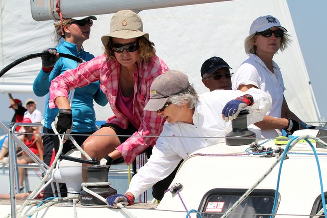Lots of female participation aboard Duckmobile - Jennifer Goldsmith Perpetual Trophy ©  Alex McKinnon Photography http://www.alexmckinnonphotography.com