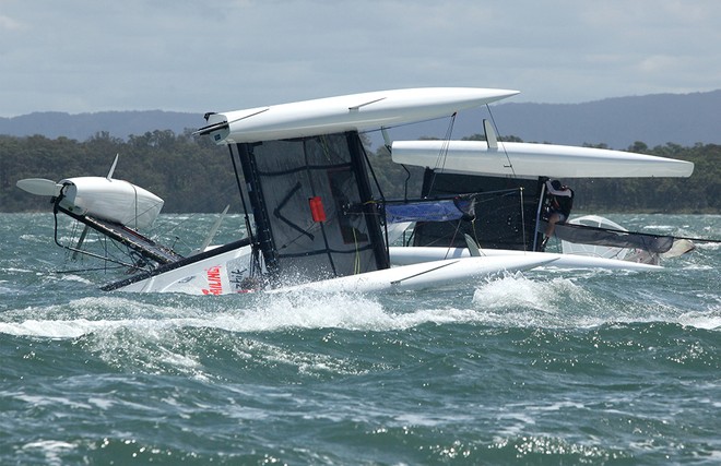 Carnage at the top mark - F18 Nationals  © Crosbie Lorimer http://www.crosbielorimer.com