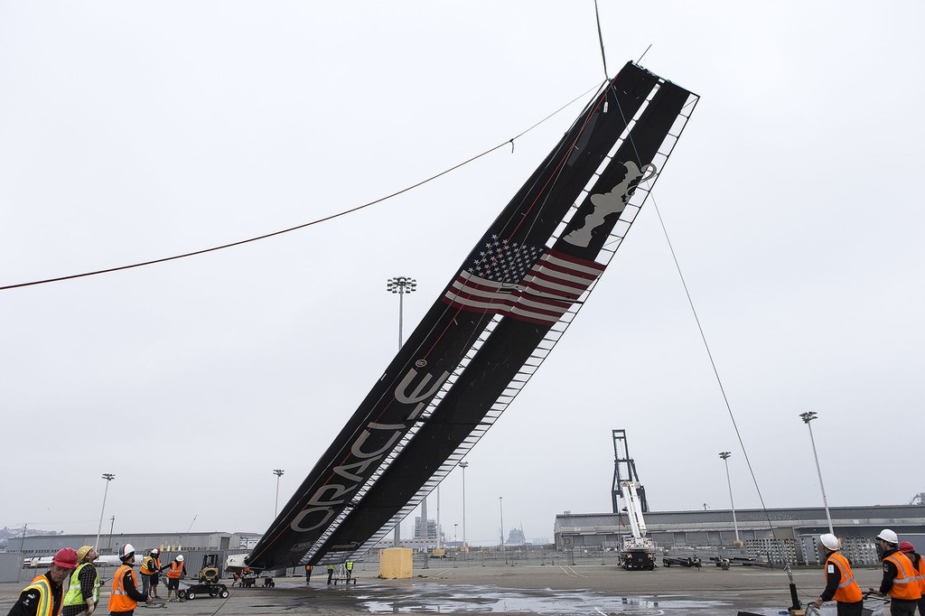 Load test / SFO Jan Testing Session / ORACLE TEAM USA / San Francisco (USA) / 02-02-2013 © Guilain Grenier Oracle Team USA http://www.oracleteamusamedia.com/