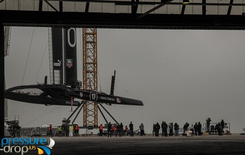 Oracle Team USA - relaunch USA-17 February 4, 2013 © Erik Simonson www.pressure-drop.us http://www.pressure-drop.us