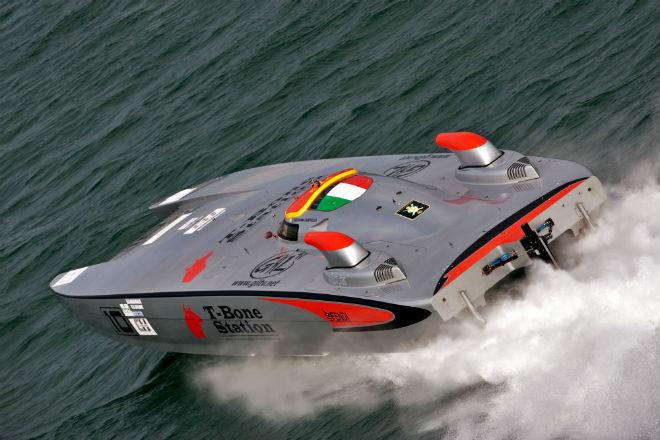 Classone Powerboat Racing UIM Class 1 World Powerboat Championship 2013 - Perfect start in Sanya