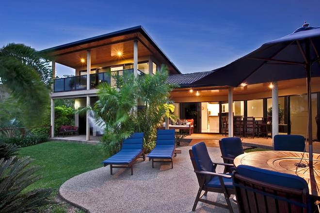 The Palms is an enormous 4 bedroom home with a fantastic outdoor entertaining area. &copy; Kristie Kaighin http://www.whitsundayholidays.com.au