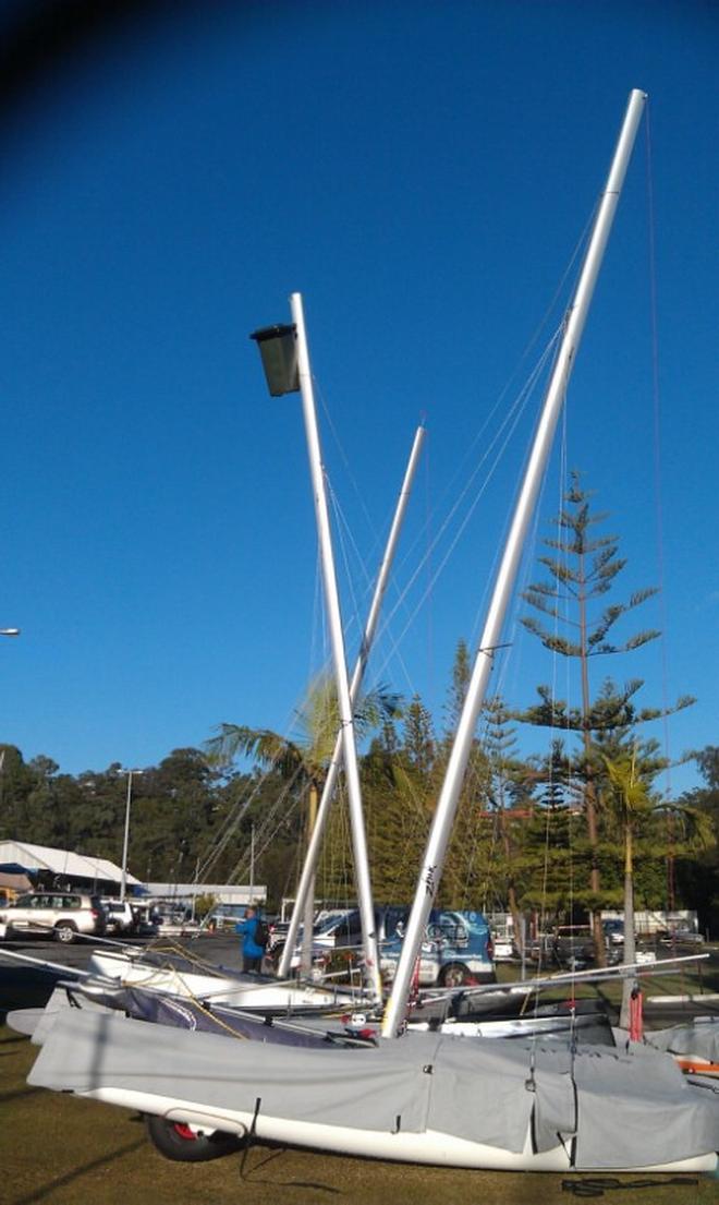 A prankster hoisted a rubbish bin up a Viper’s mast © Peter McIntosh