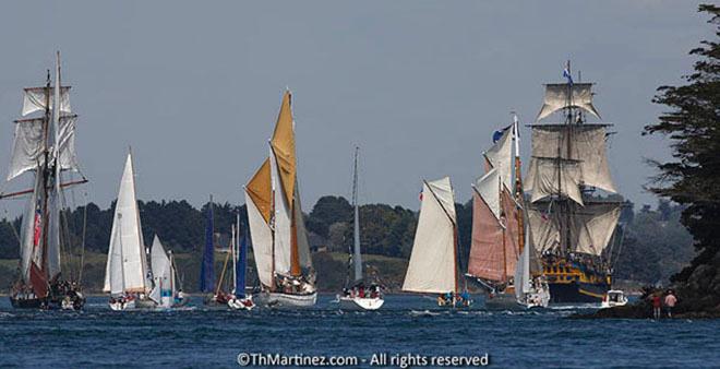 Semaine du Golfe (6 /12 Mai 2013). Parade d’arrive. © Th Martinez.com http://www.thmartinez.com
