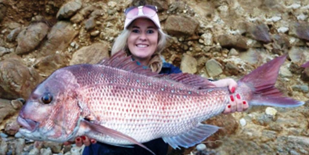 Ashlee with  the Derwent snapper. Photo by Jonah Yick © Carl Hyland