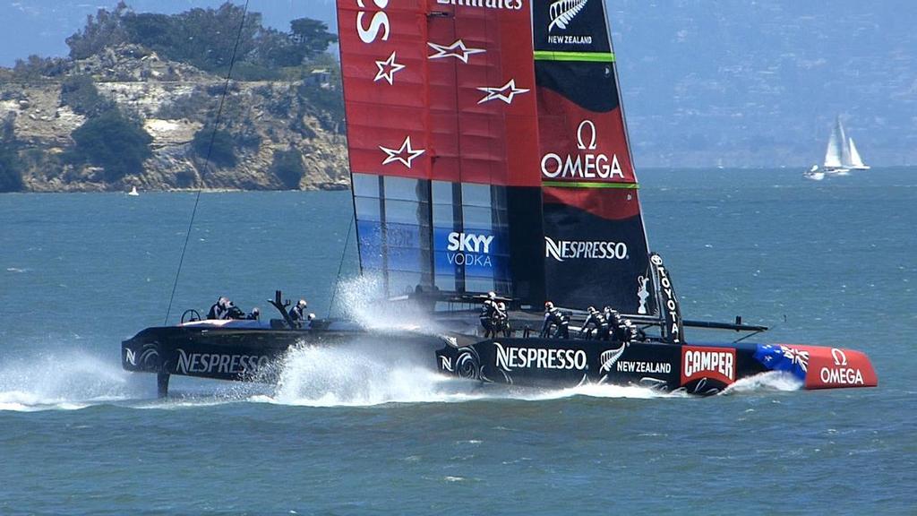 Louis Vuitton Cup- Fastest Louis Vuitton Cup Race ever sailed + Videos