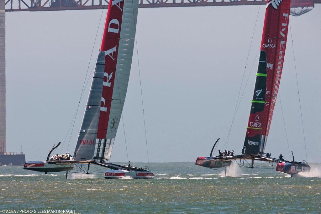 34th America’s Cup - Luna Rossa and Emirates Team NZ © ACEA/ Bob Grieser http://photo.americascup.com/