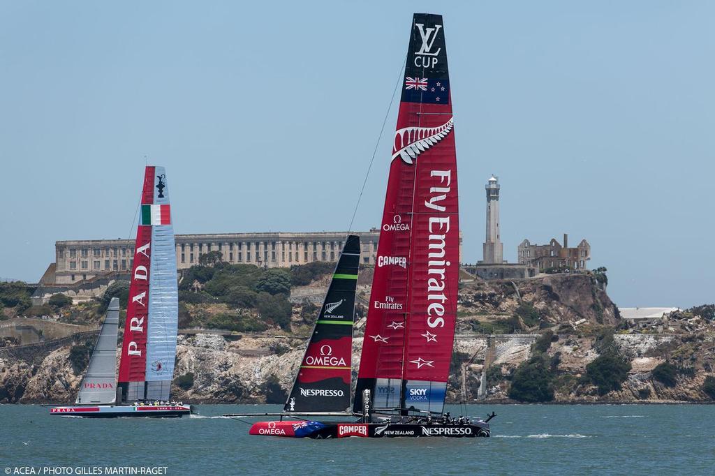34th America’s Cup - Luna Rossa and Emirates Team NZ © ACEA - Photo Gilles Martin-Raget http://photo.americascup.com/