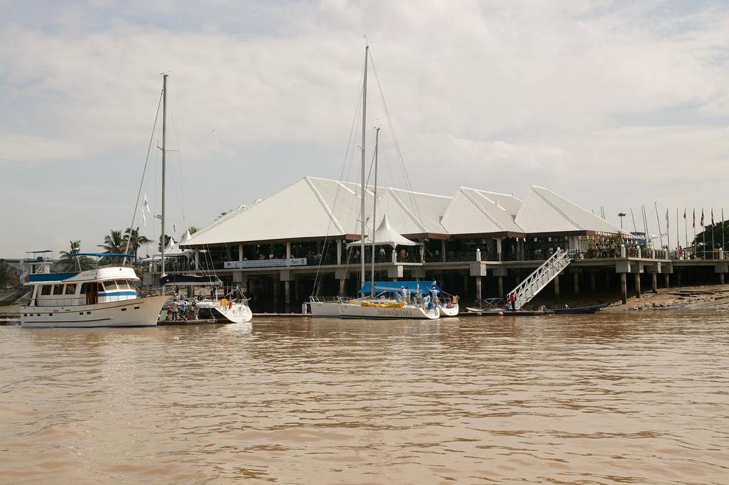 RSYC clubhouse on the Klang River © Guy Nowell http://www.guynowell.com