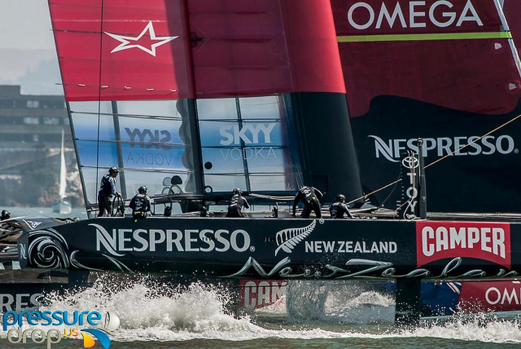 Emirates Team NZ - San Francisco, May 23, 2013 &copy; Erik Simonson/ pressure-drop.us http://www.pressure-drop.us