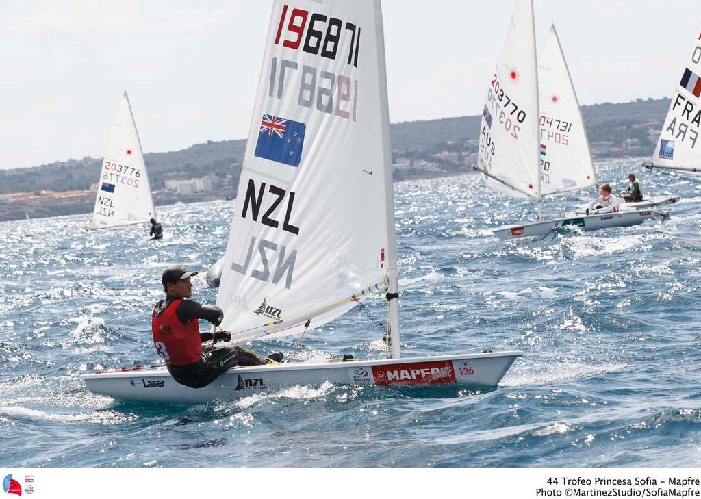 44 Trofeo Princesa Sofia Mapfre Medal Race, day 6 - Laser Standard; NZL; NZL-203776; 7; Andy Maloney © MartinezStudio.es