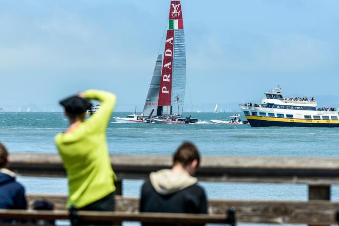A view of the racing from Pier 39 with Luna Rossa skippered by Massimiliano Sirena (ITA) racing out on the America’s Cup race course.  © Paul Todd/Outside Images http://www.outsideimages.com