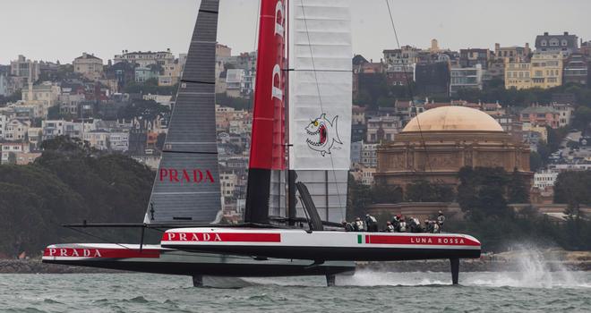 34th Americaâs Cup<br />
Luna Rossa Challenge 2013 Louis Vuitton Cup<br />
 ©  Luna Rossa/Studio Borlenghi/Borlenghi-Butto