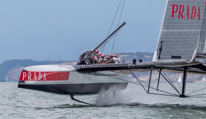 34th Americas Cup<br />
Luna Rossa Challenge 2013 Louis Vuitton Cup<br />
 ©  Luna Rossa/Studio Borlenghi/Borlenghi-Butto